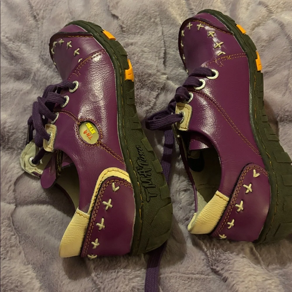 TMA eyes leather shoes. - Picture 3 of 5